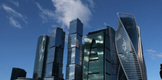 Эксперт назвал три шага для возобновления роста российской экономики