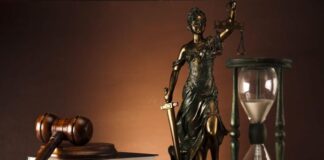 Услуги адвоката по кражам в Санкт Петербурге