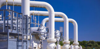 Эксперт рассказал, почему в Европе растут цены на газ