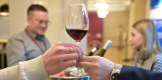 Минфин предложил установить в России минимальную цену на тихие вина