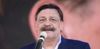 Дмитрий Назаров и его супруга уволены из МХТ им. Чехова