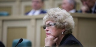 Нарусова после выступления Путина вступилась за «гонимых» артистов