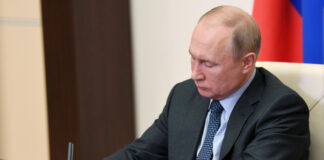 Путин разрешил VK приобрести сто процентов компании «Деньги.Мэйл.Ру»