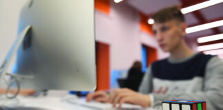 Зарплата IT-специалистов будет снижаться, считает эксперт