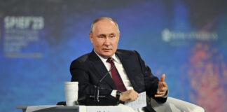 Россия сохраняет ключевые позиции в энергетике, заявил Путин