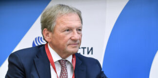 Титов заявил, что Россия активно замещает «ножки Буша» в Китае