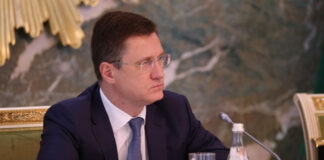 Нефтепереработка в России в ближайшее время будет увеличена, сообщил Новак