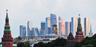 Москва развивается быстрее вопреки ожиданиям оппонентов, заявил Овчинский