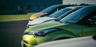 Оригинал или аналог: какие запчасти для Tesla лучше взять?