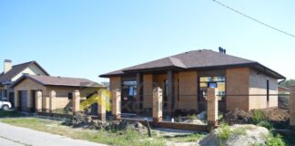 Частный дом в Омске: особенности выбора, покупки и проживания