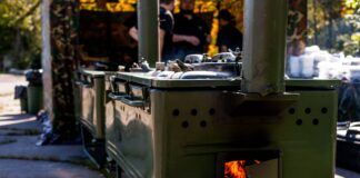Выездная кухня на мероприятие: современный формат питания вне ресторана