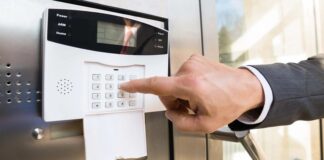 Установка охранной сигнализации как часть комплексной защиты