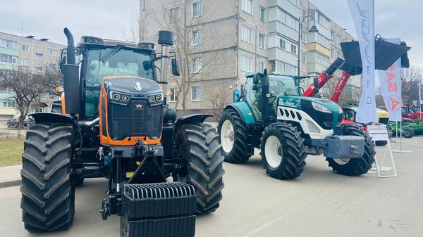 В Зарайске представили новинки сельскохозяйственной техники